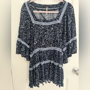 Free people tunic dress navy with light blue flower floral pattern